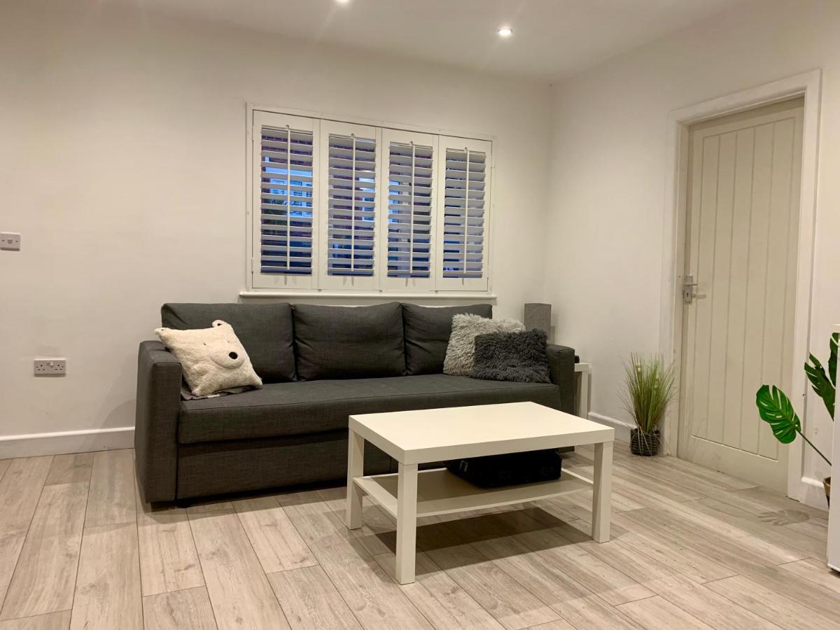 워밍엄 Fantastic Location, Annexe With Hot Tub 빌라 외부 사진